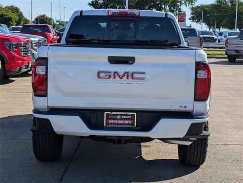 2025 GMC Canyon Base