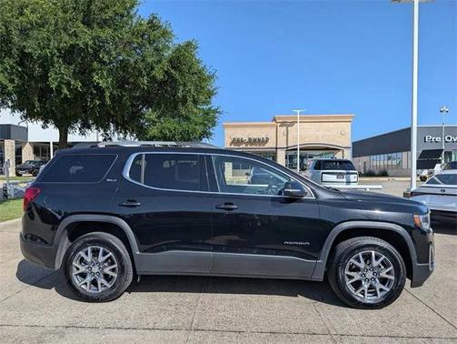 2023 GMC Acadia FWD SLT