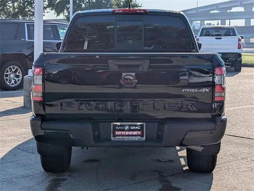 2022 Nissan Frontier PRO-4X