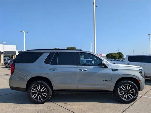 2023 GMC Yukon 4WD AT4