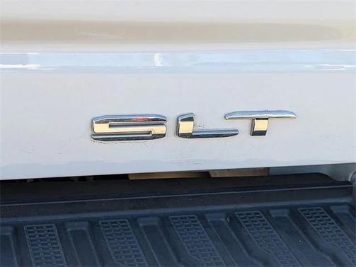 2024 GMC Sierra 2500 SLT