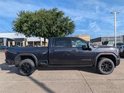 2025 GMC Sierra 2500 AT4