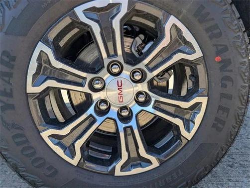 2025 GMC Canyon Base