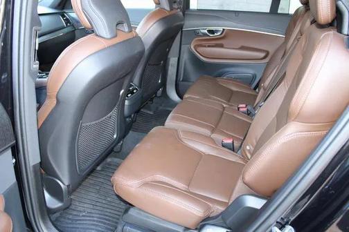 2024 Volvo XC90 B6 Ultimate Bright Theme 7-Seater