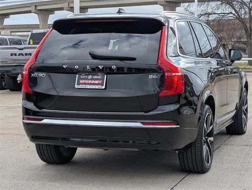 2024 Volvo XC90 B6 Ultimate Bright Theme 7-Seater