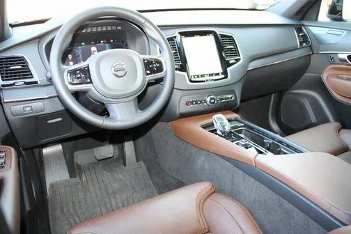 2024 Volvo XC90 B6 Ultimate Bright Theme 7-Seater