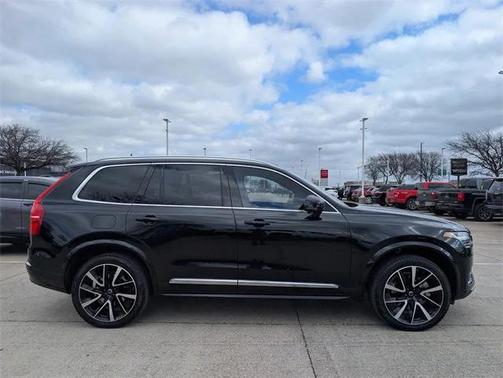 2024 Volvo XC90 B6 Ultimate Bright Theme 7-Seater