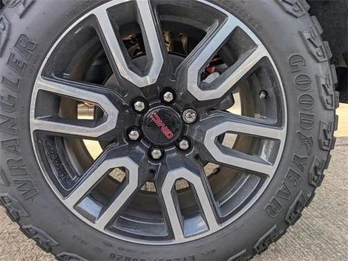 2025 GMC Sierra 1500 AT4
