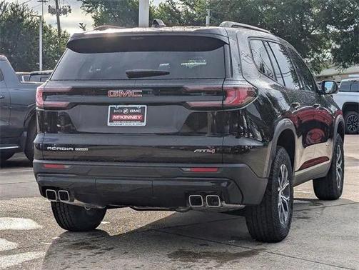 2025 GMC Acadia AWD AT4