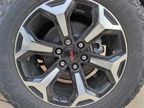 2026 GMC Yukon XL 4WD AT4