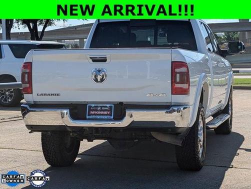 Bright White Clearcoat 2019 RAM 2500 Laramie Crew Cab 4x4 6'4' Box