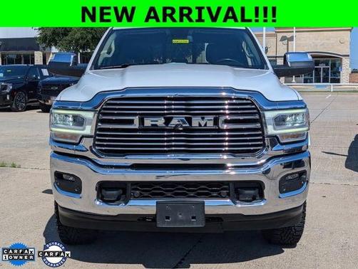 Bright White Clearcoat 2019 RAM 2500 Laramie Crew Cab 4x4 6'4' Box