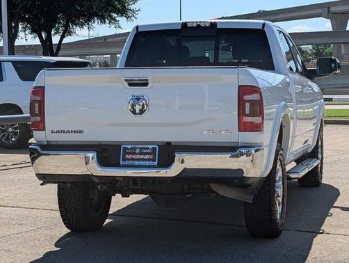 Bright White Clearcoat 2019 RAM 2500 Laramie Crew Cab 4x4 6'4' Box