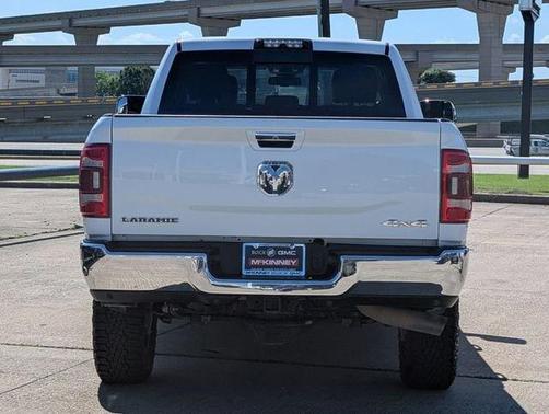 Bright White Clearcoat 2019 RAM 2500 Laramie Crew Cab 4x4 6'4' Box