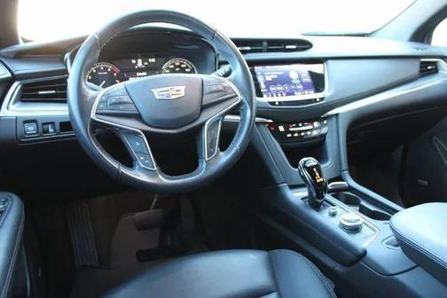 2023 Cadillac XT5 Luxury