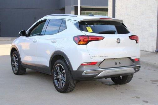 White Frost Tricoat 2021 Buick Encore GX Essence