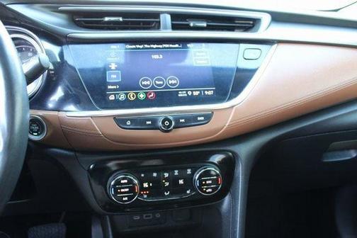 White Frost Tricoat 2021 Buick Encore GX Essence