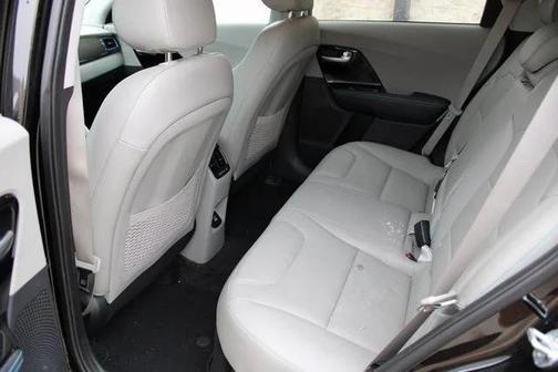 2017 Kia Niro Touring