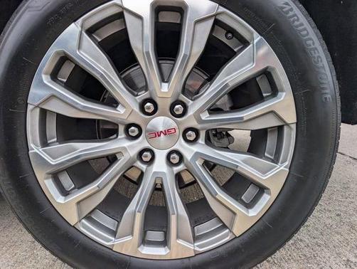 Onyx Black 2022 GMC Yukon Denali