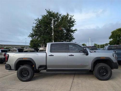 2025 GMC Sierra 2500 AT4