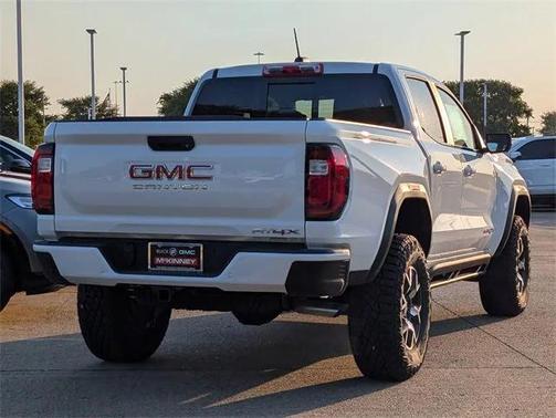 2025 GMC Canyon Base