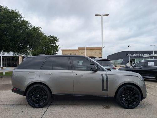 Gray 2023 Land Rover Range Rover P530 SE