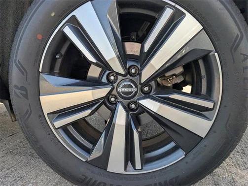 2022 Nissan Rogue Platinum