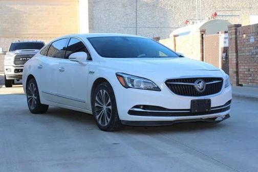 2017 Buick LaCrosse Essence