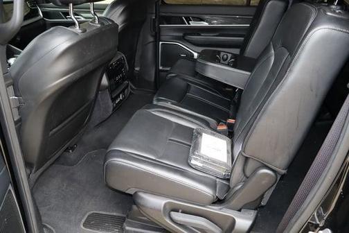 Diamond Black Crystal Pearlcoat 2022 Jeep Wagoneer Series II 4x4