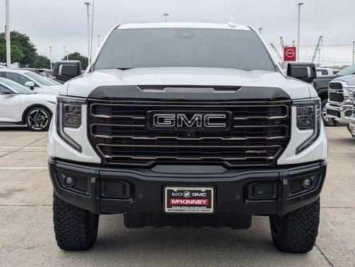Summit White 2023 GMC Sierra 1500 AT4X