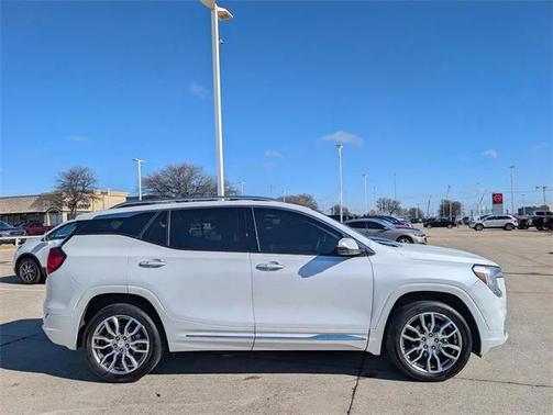 2023 GMC Terrain Denali