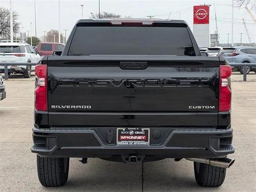 2025 Chevrolet Silverado 1500 Custom