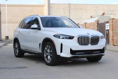 White 2025 BMW X5 PHEV xDrive50e