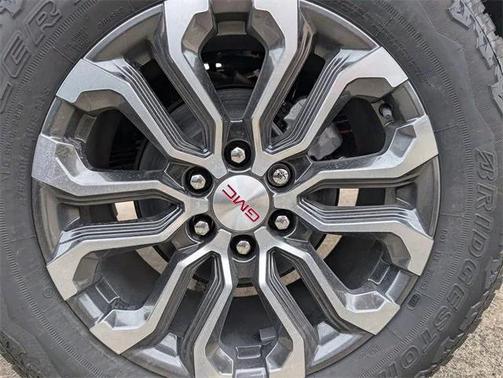 2025 GMC Canyon Denali