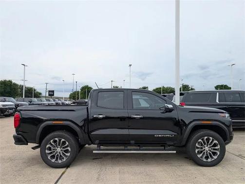 2025 GMC Canyon Denali