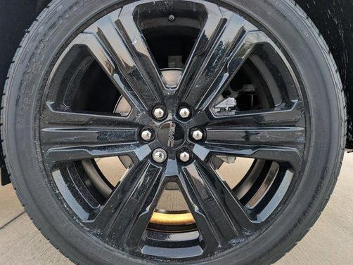 Summit White 2026 GMC Acadia Elevation FWD