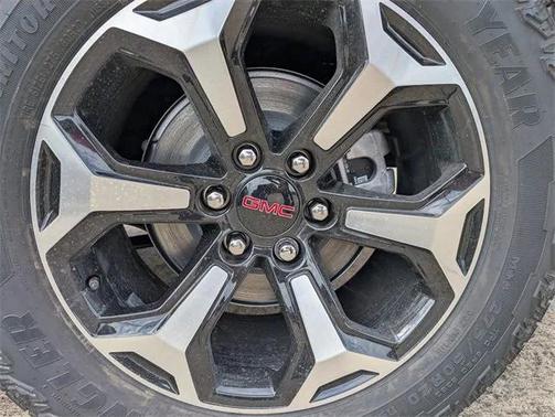 2025 GMC Yukon XL 4WD AT4