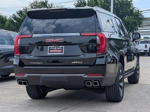 2025 GMC Yukon XL 4WD AT4