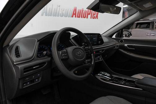 2021 Hyundai SONATA SE