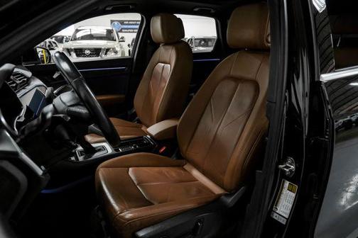 2020 Audi Q3 45 S line Prestige