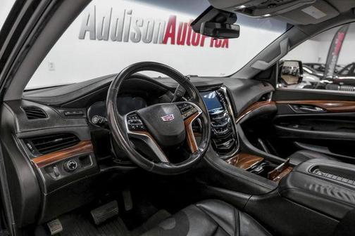 2018 Cadillac Escalade Luxury