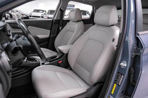 2022 Hyundai KONA Limited
