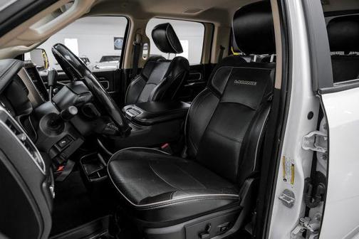 2020 RAM 2500 Laramie Crew Cab 4X4 6'4' Box
