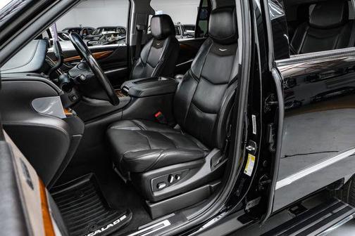 2018 Cadillac Escalade Premium Luxury