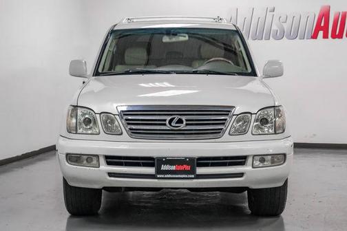 2004 Lexus LX 470 Base