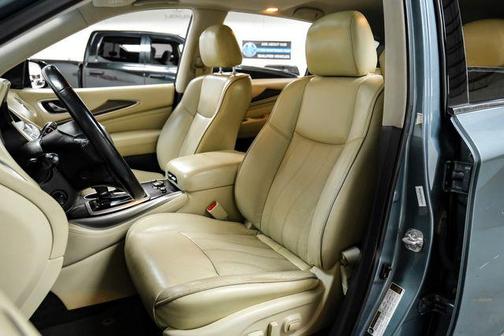 2018 INFINITI QX60 Base