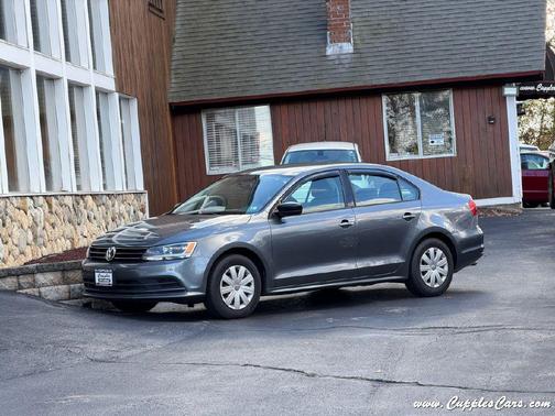 2015 Volkswagen Jetta 2.0L S