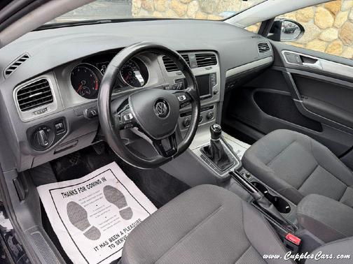 2016 Volkswagen Golf TSI S 4-Door