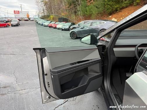 2025 Tesla Cybertruck Base