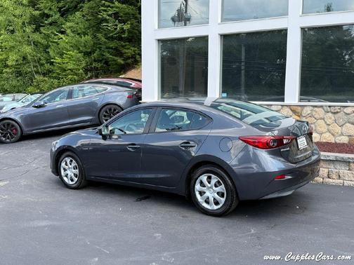 2016 Mazda Mazda3 i Sport